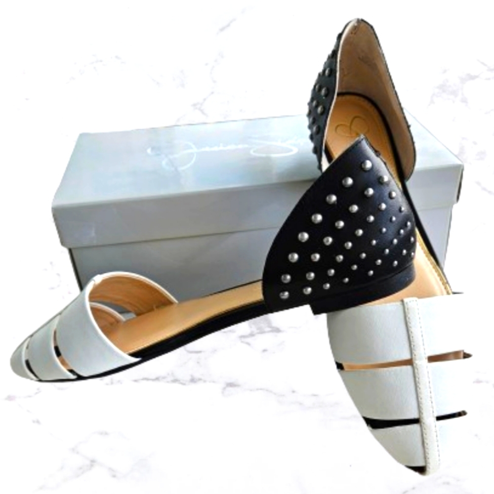 Jessica Simpson leather flats soft white and black 10M/40